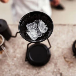 GINA BASIC Kaffeebereiter Schwarz 9 GINA BASIC Kaffeebereiter Schwarz -Geschäft Für Kaffeemaschinen Und Zubehör 105086 105086 goat story gina basic kaffeebereiter schwarz eiswuerfel